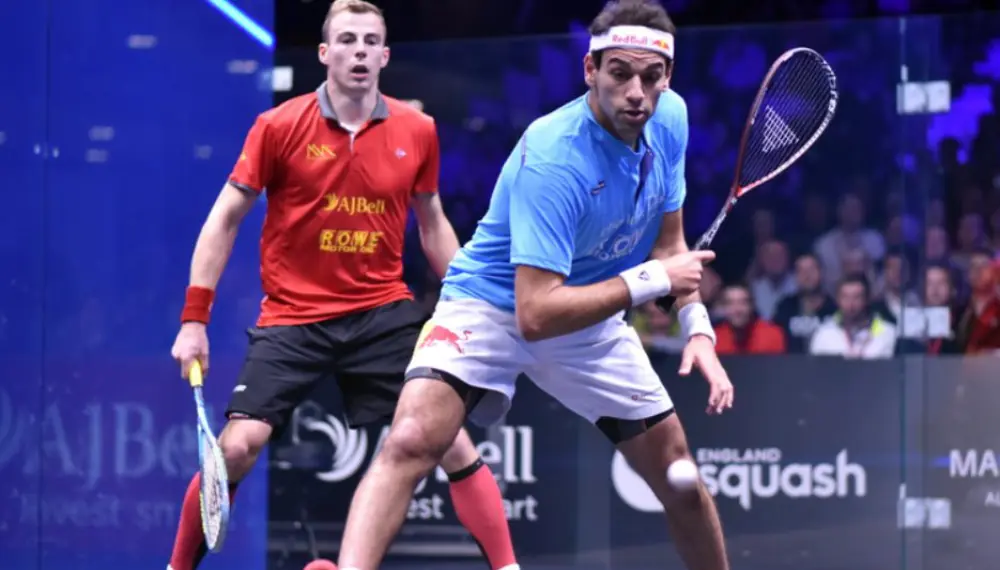 Do I Have To “Keep My Racket Up” When Playing Squash?